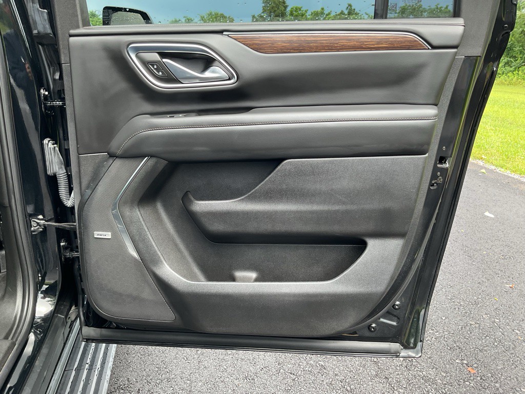 2023 Chevrolet Suburban Image 54