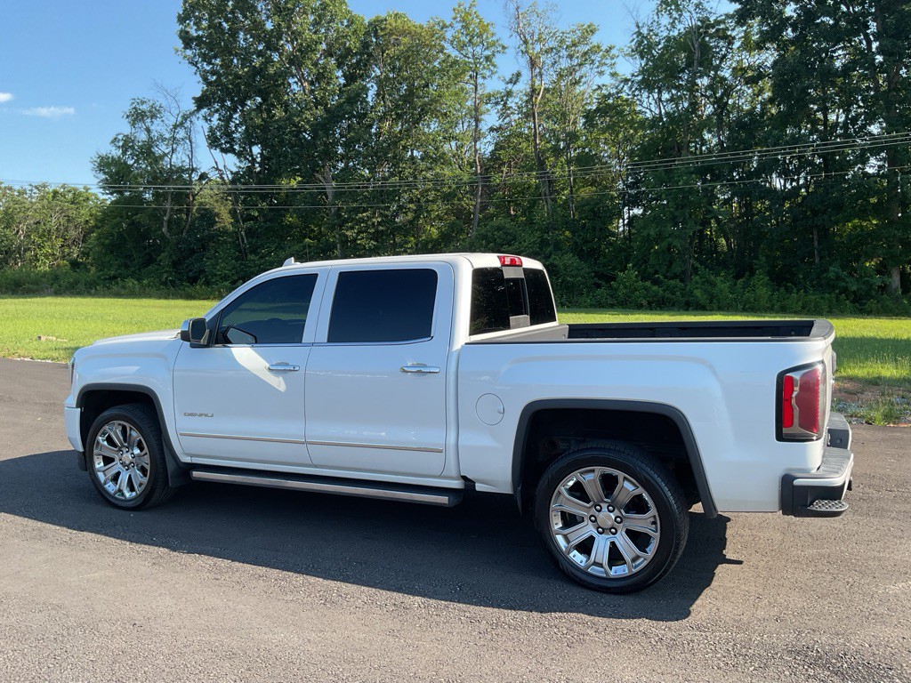 2018 GMC Sierra Image 4