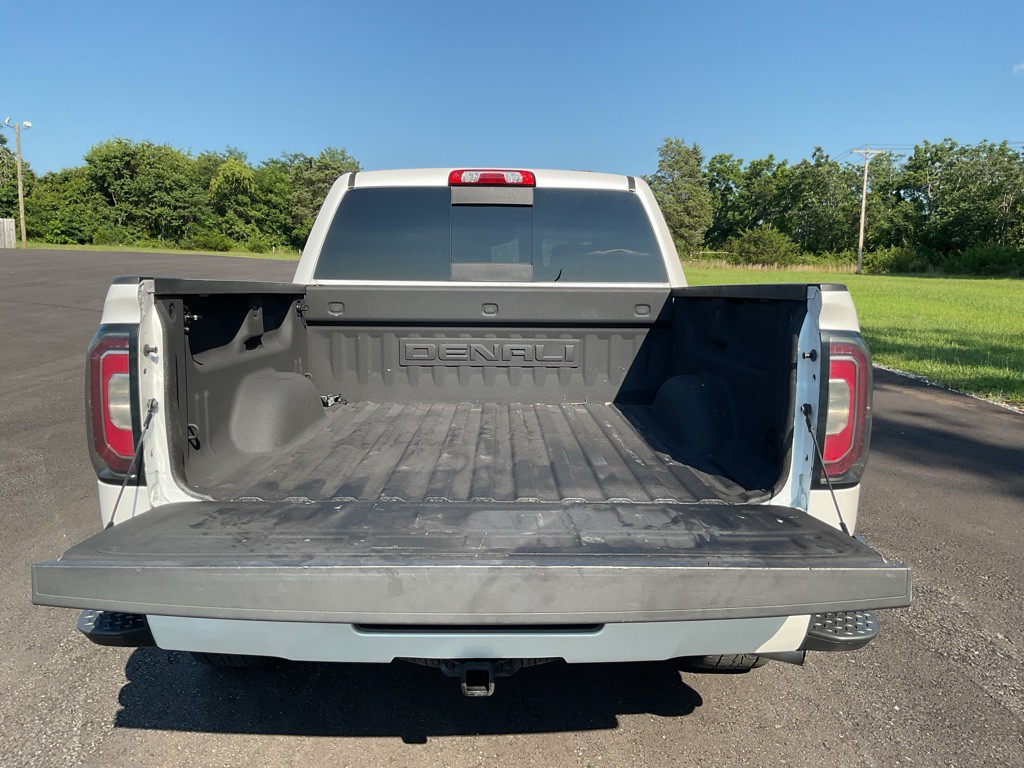 2018 GMC Sierra Image 9