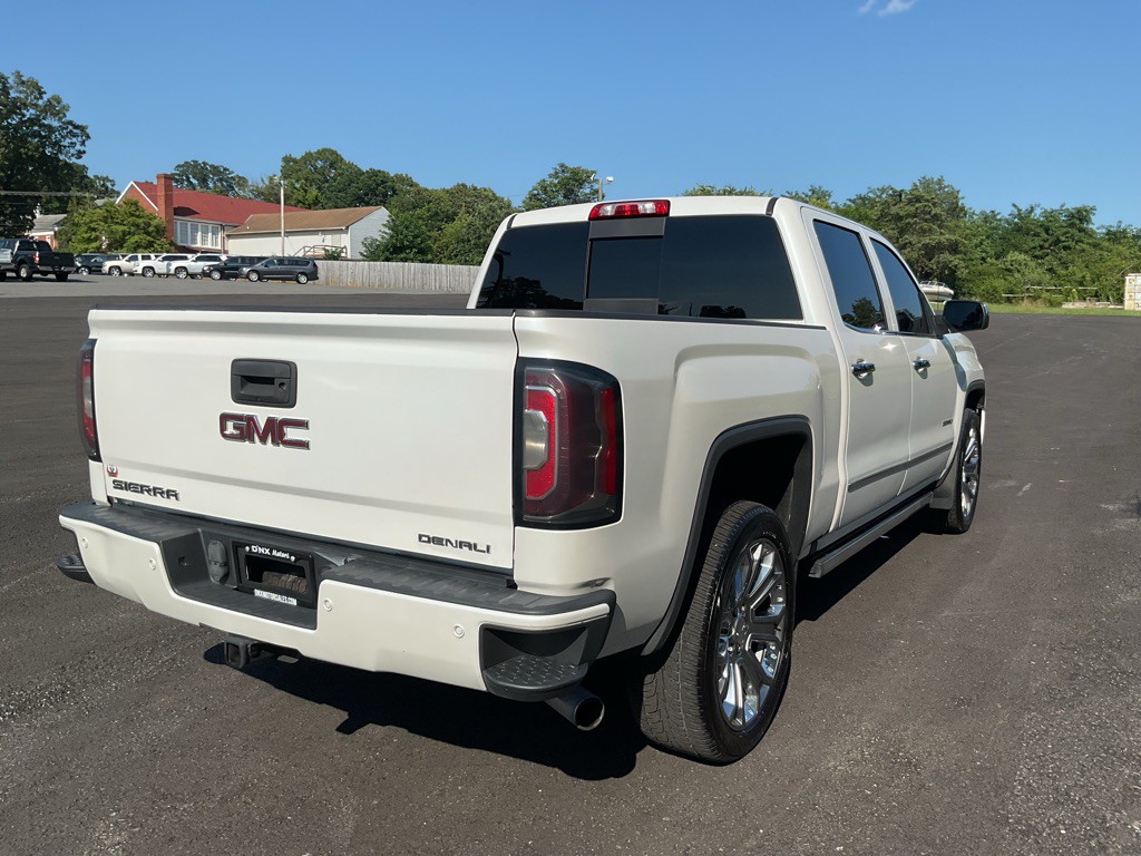 2018 GMC Sierra Image 11