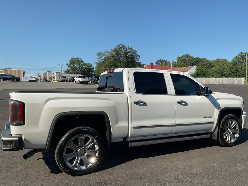 2018 GMC Sierra Image 12