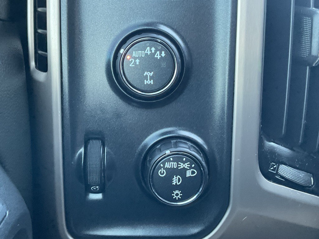 2018 GMC Sierra Image 32