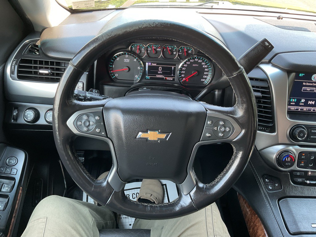 2016 Chevrolet Suburban Image 36