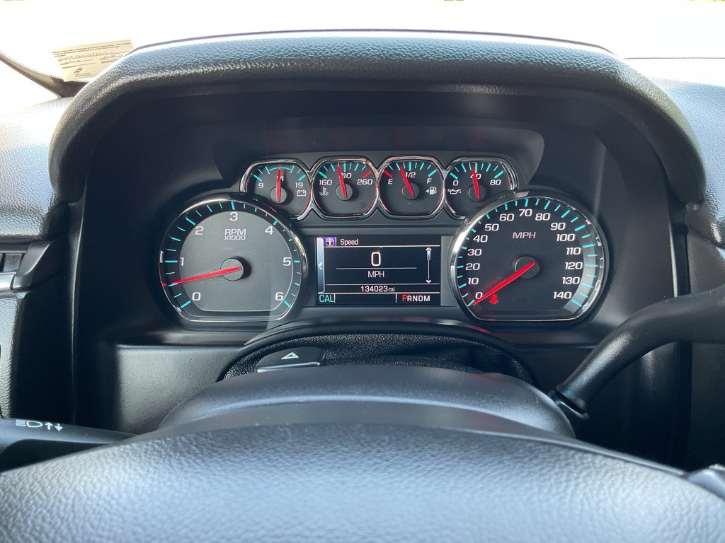 2016 Chevrolet Suburban Image 39