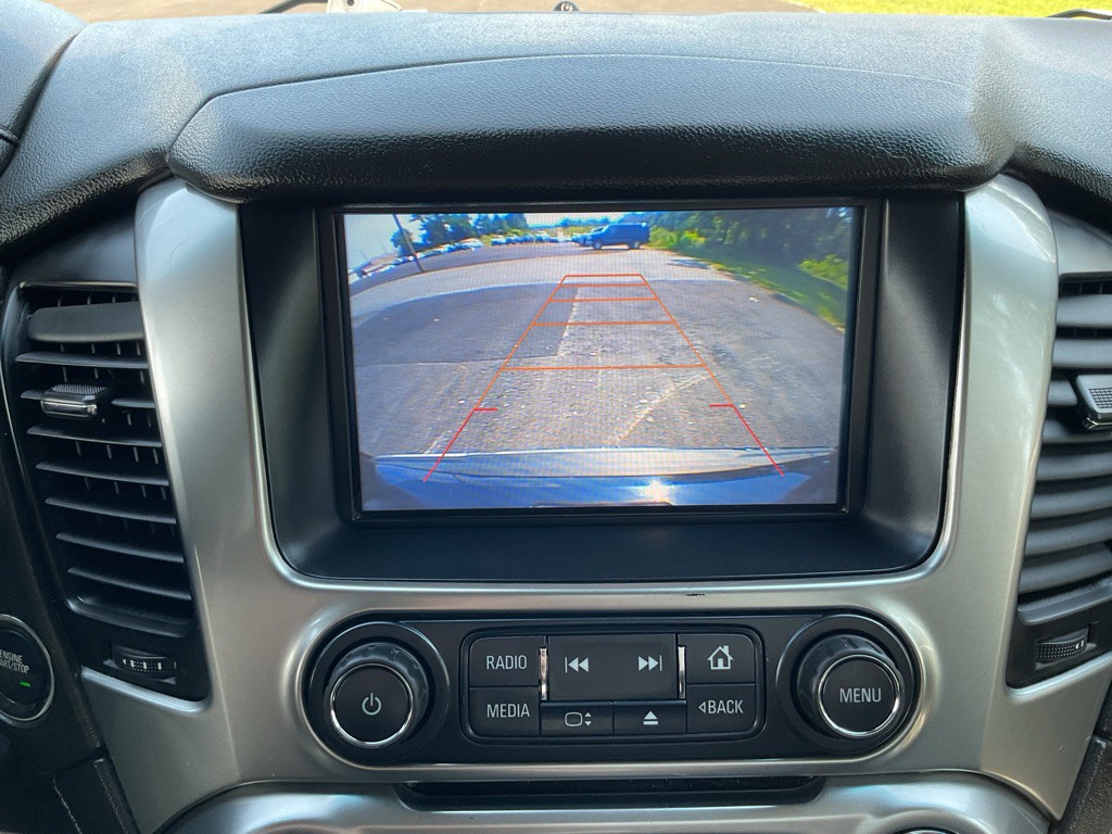 2016 Chevrolet Suburban Image 43