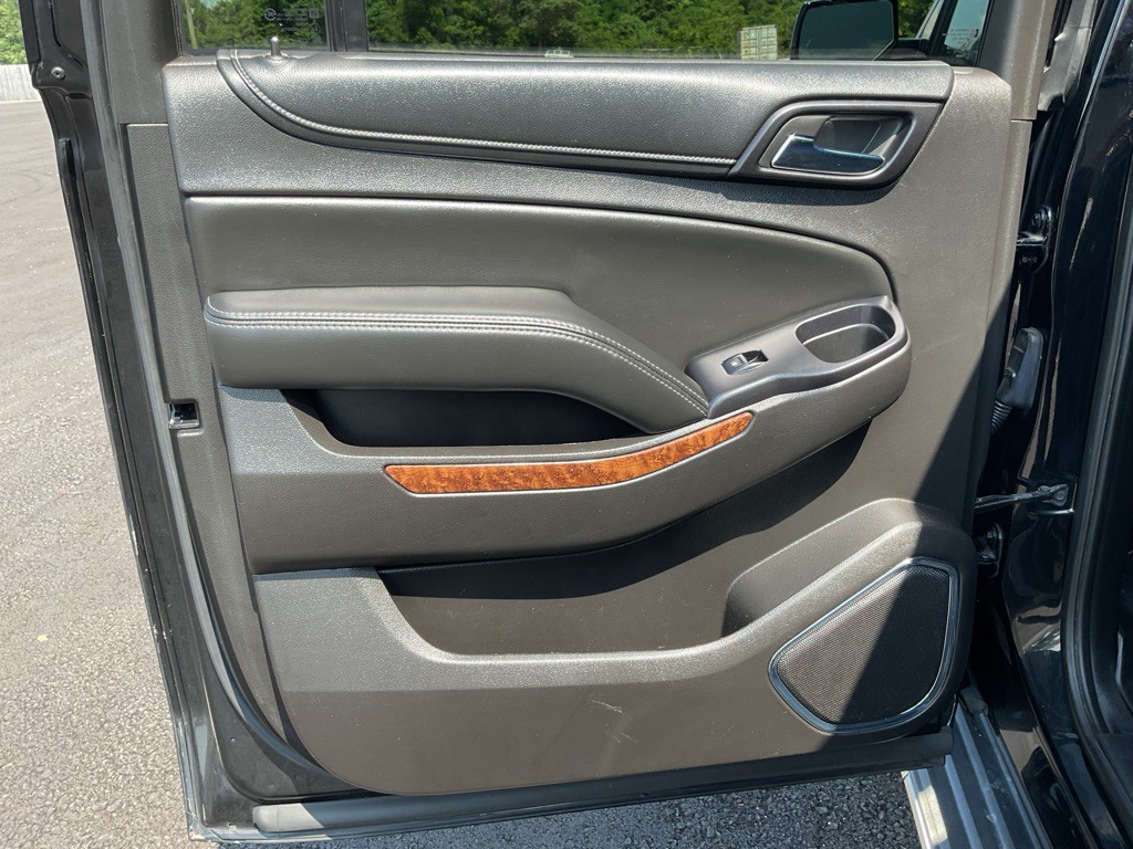 2016 Chevrolet Suburban Image 52