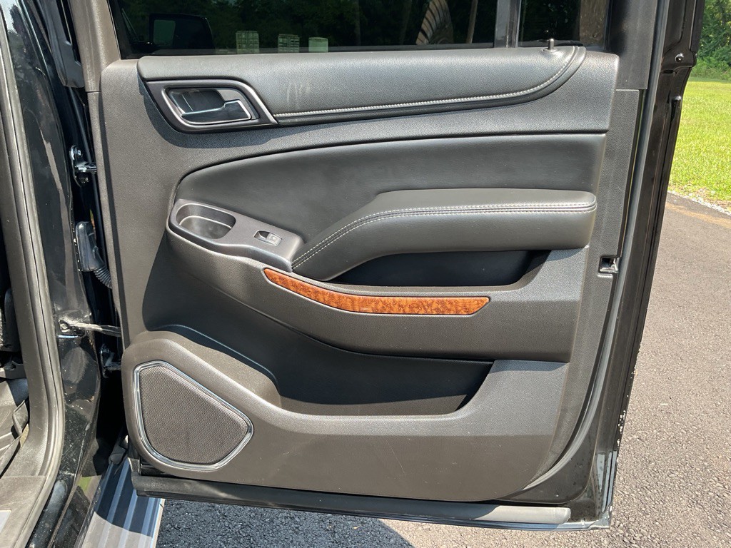 2016 Chevrolet Suburban Image 55