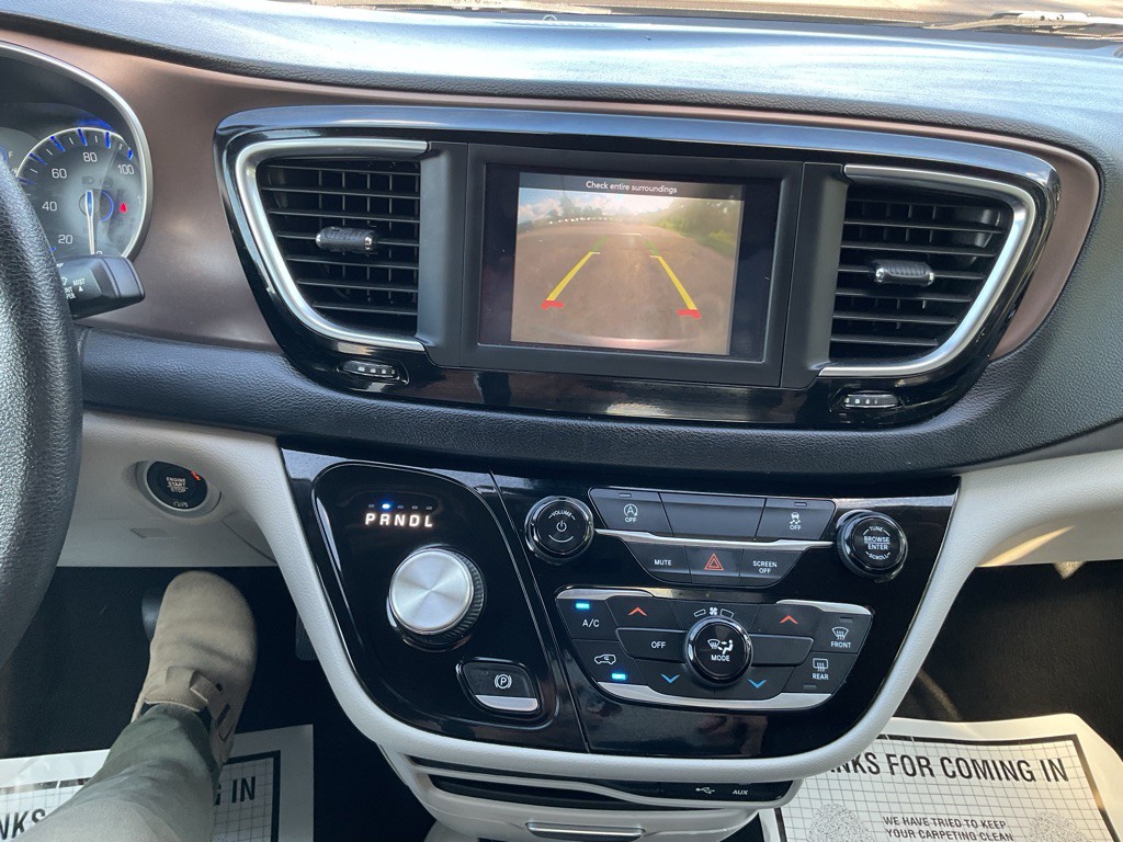 2020 Chrysler Voyager Image 37