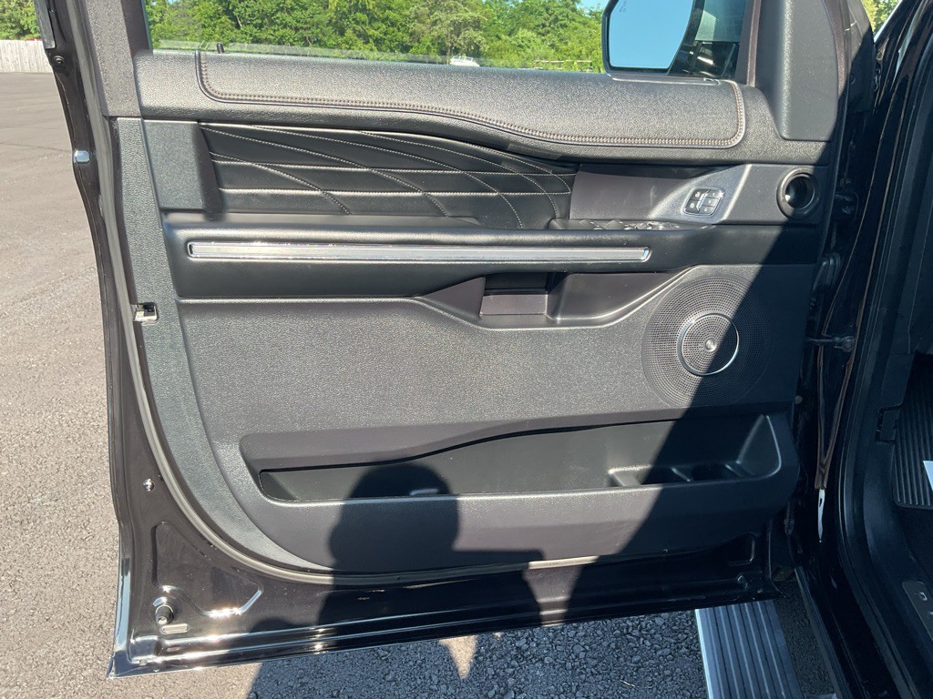 2019 Ford Expedition Image 24