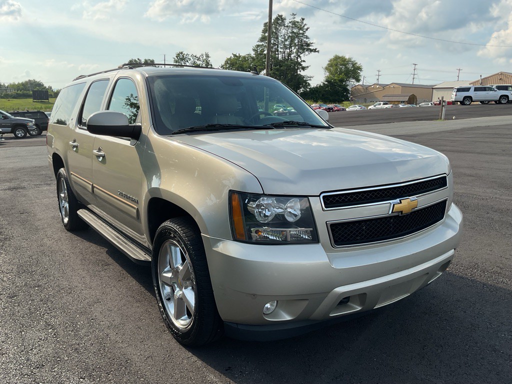 2013 Chevrolet Suburban Image 15