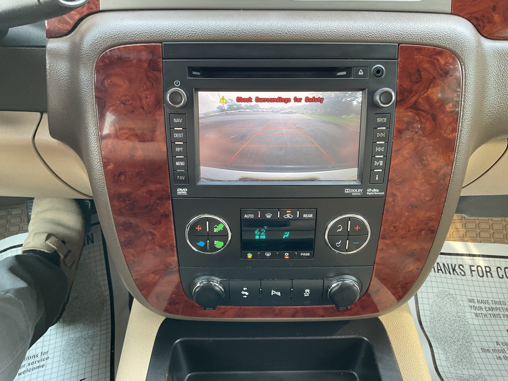 2013 Chevrolet Suburban Image 40