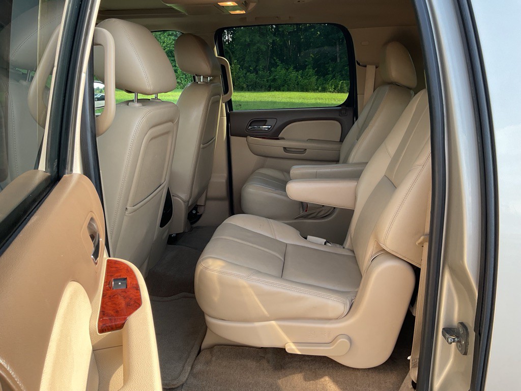 2013 Chevrolet Suburban Image 46