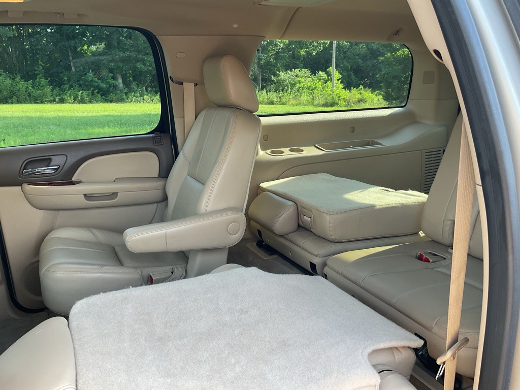 2013 Chevrolet Suburban Image 47