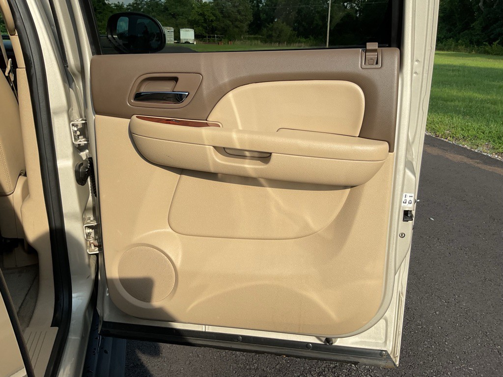 2013 Chevrolet Suburban Image 49