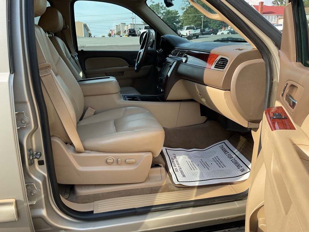 2013 Chevrolet Suburban Image 53