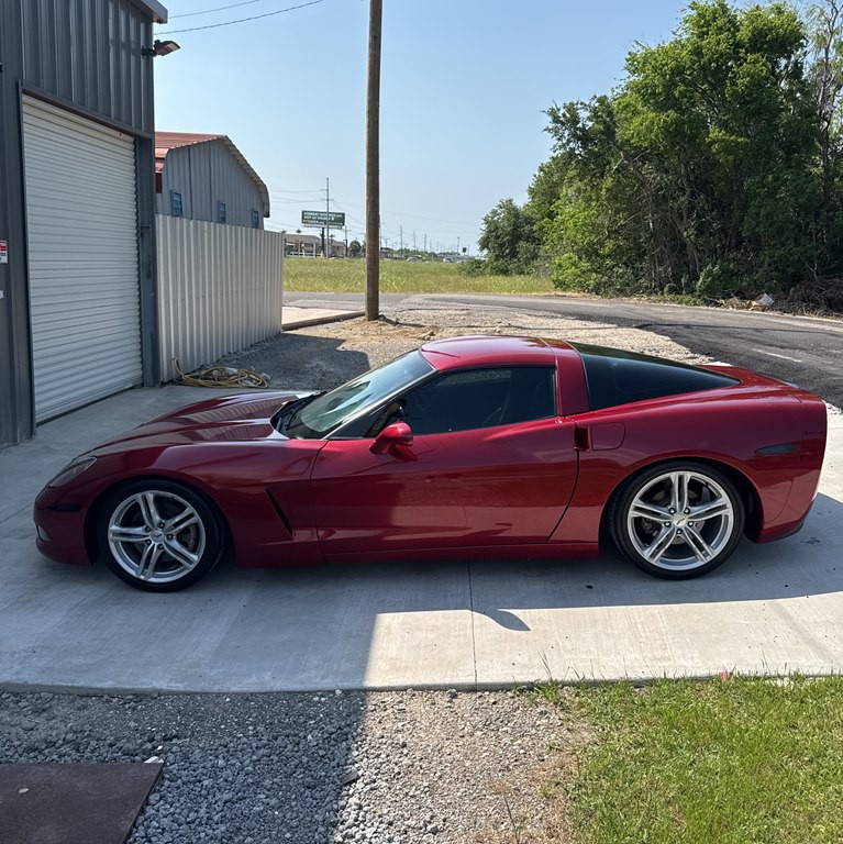 2008 Chevrolet Corvette Image 2