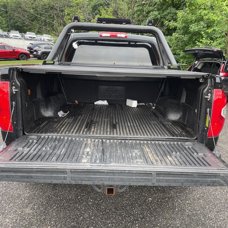 2015 Toyota Tundra Image 8