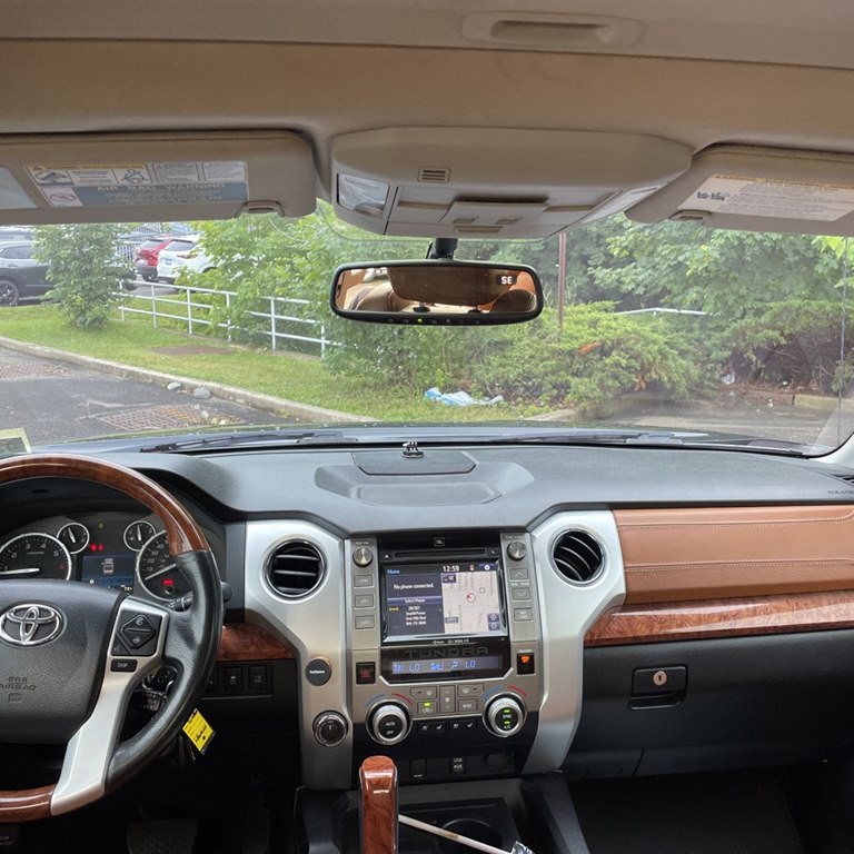 2015 Toyota Tundra Image 12