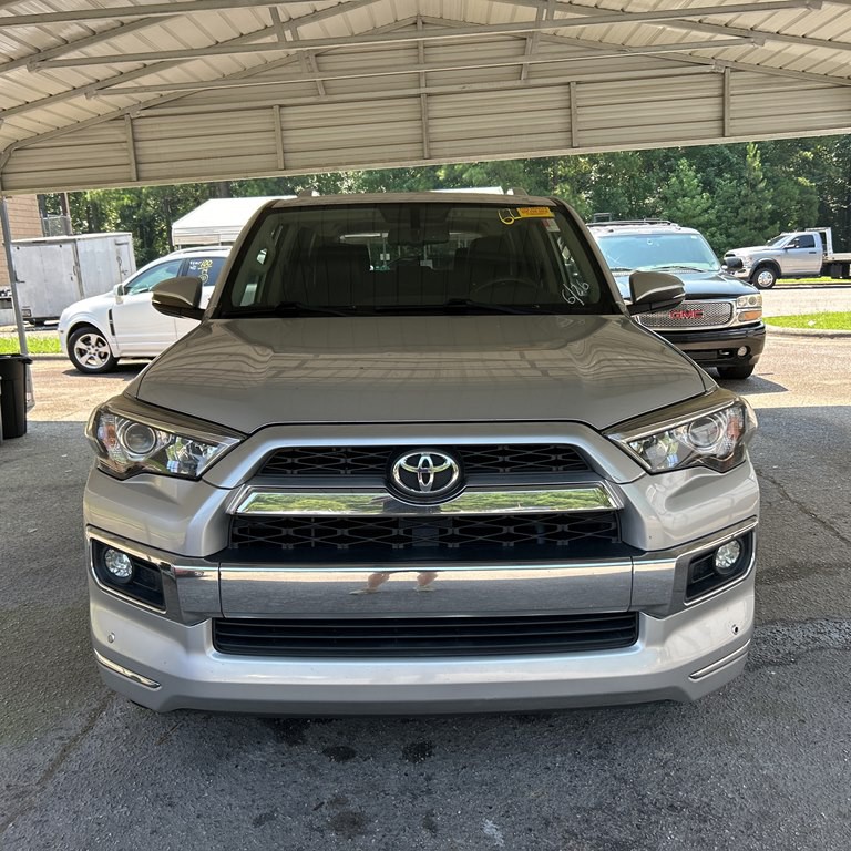2016 Toyota 4Runner Image 2
