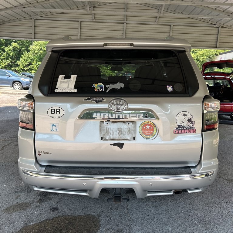 2016 Toyota 4Runner Image 4