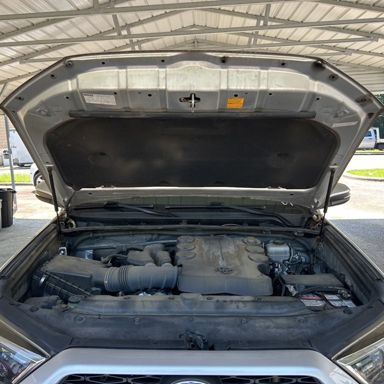 2016 Toyota 4Runner Image 6