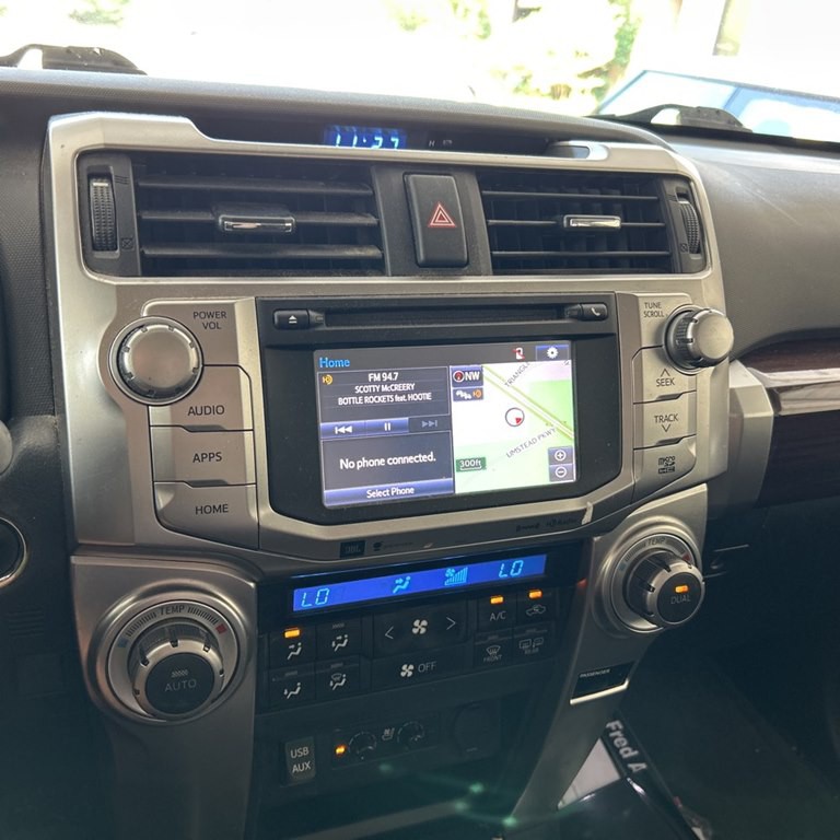 2016 Toyota 4Runner Image 10
