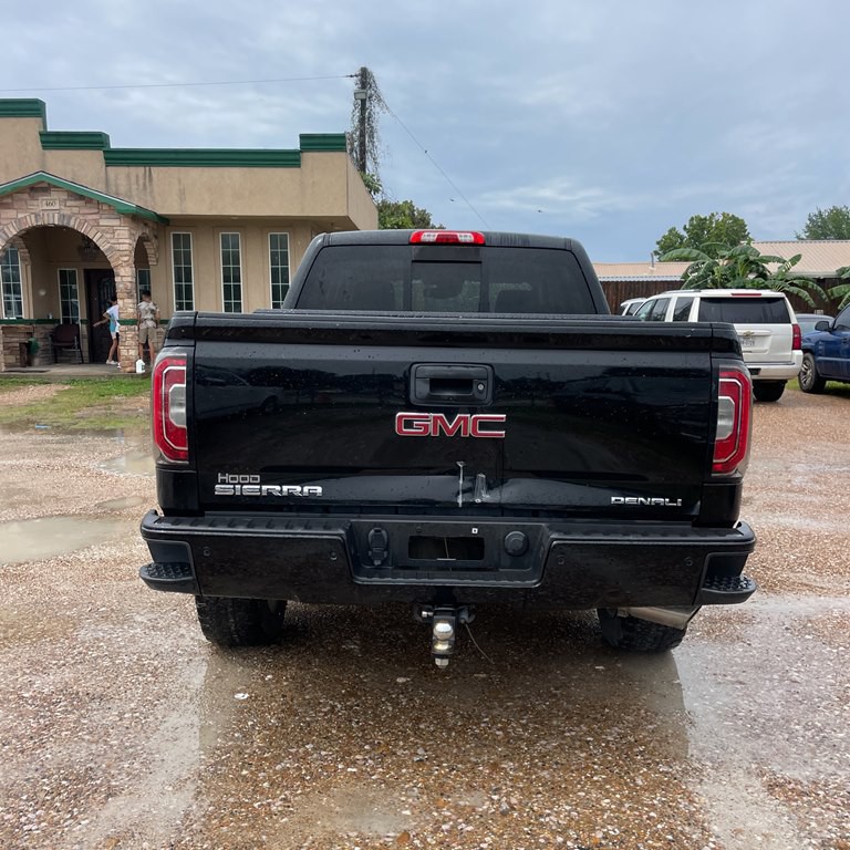 2018 GMC Sierra Image 4