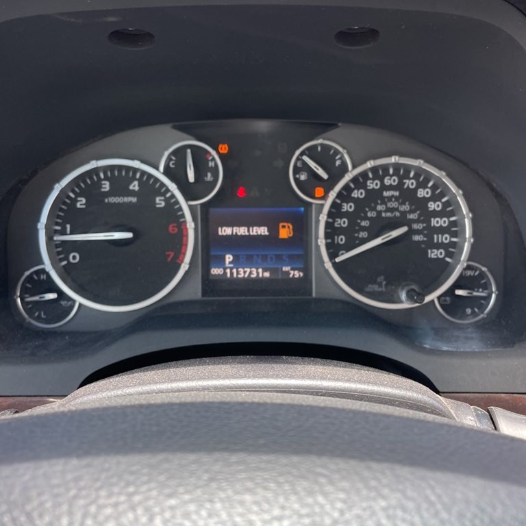 2015 Toyota Tundra Image 8