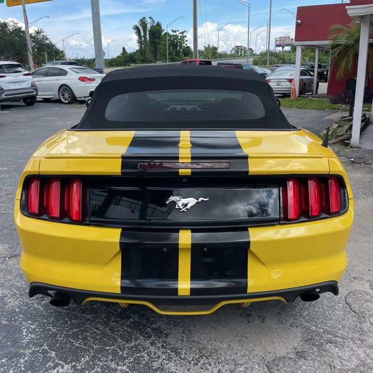 2016 Ford Mustang Image 3