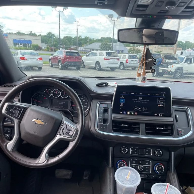 2021 Chevrolet Suburban Image 7