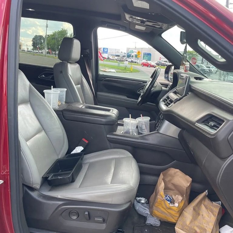 2021 Chevrolet Suburban Image 8