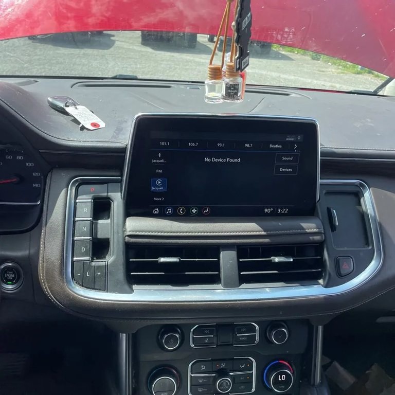 2021 Chevrolet Suburban Image 14
