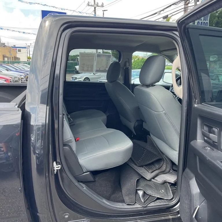 2015 RAM 1500 Image 11