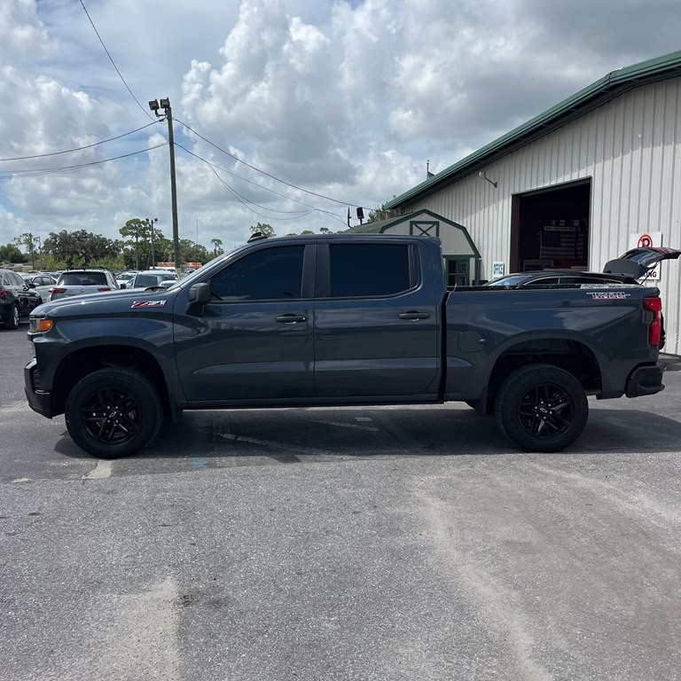 2021 Chevrolet Silverado 1500 Image 2