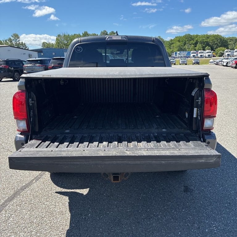 2018 Toyota Tacoma Image 7