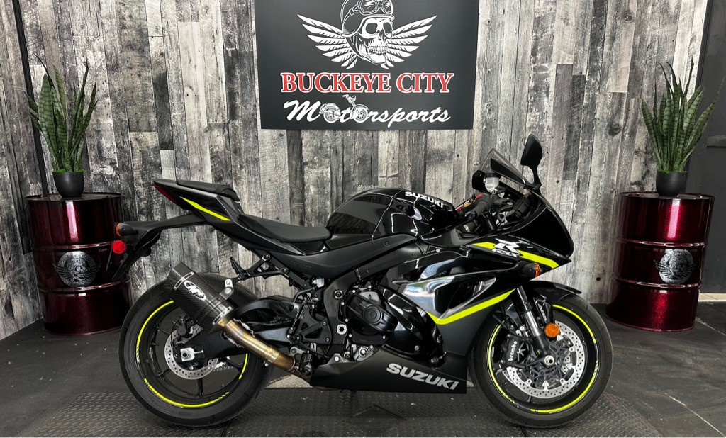 2023 Suzuki Gsx-r1000 Image 1