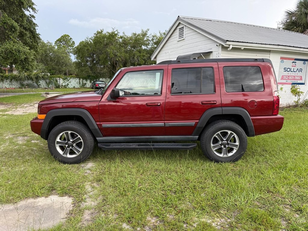 2009 Jeep Commander Image 3