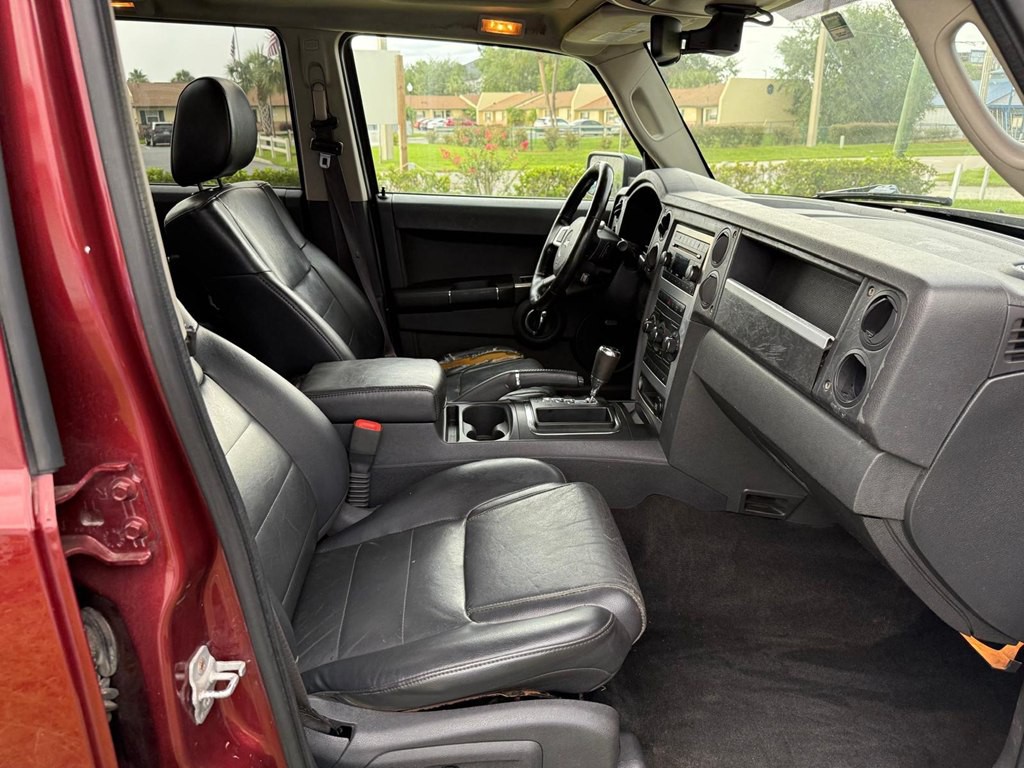 2009 Jeep Commander Image 10