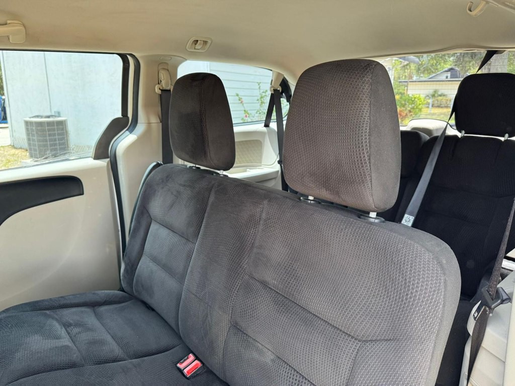2015 Dodge Grand Caravan Image 13