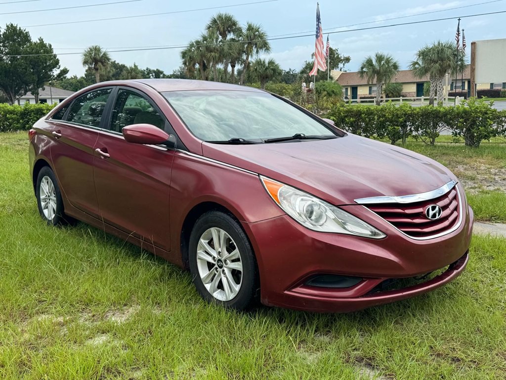 2012 Hyundai Sonata Image 1