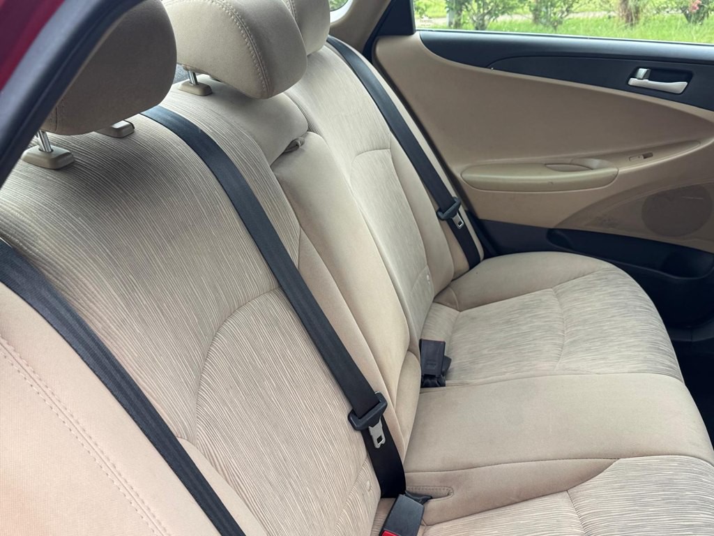 2012 Hyundai Sonata Image 14