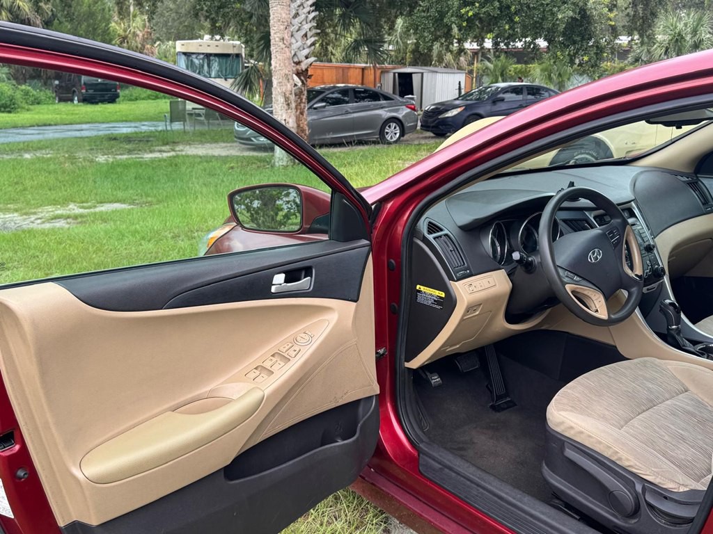 2012 Hyundai Sonata Image 19