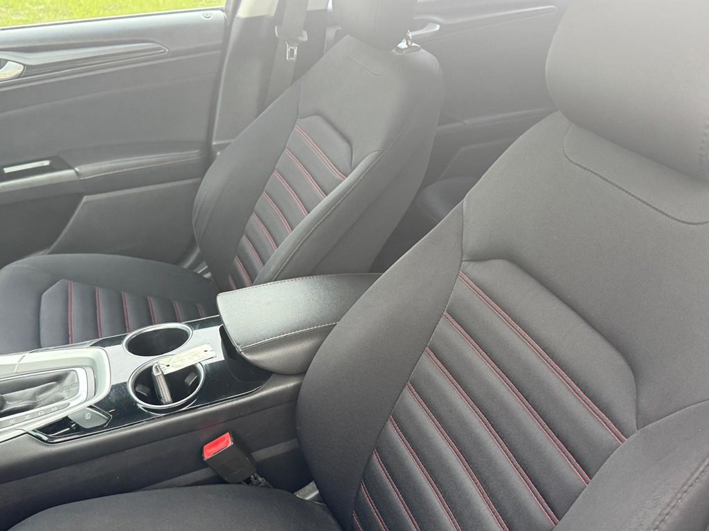 2014 Ford Fusion Image 23