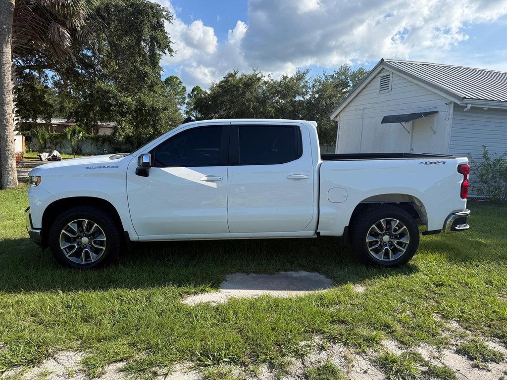 2021 Chevrolet Silverado 1500 Image 3