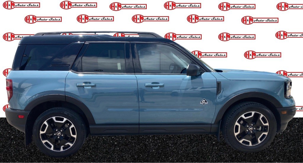 2021 Ford Bronco Image 2