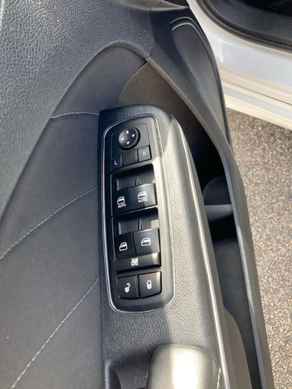 2019 Dodge Charger Image 11