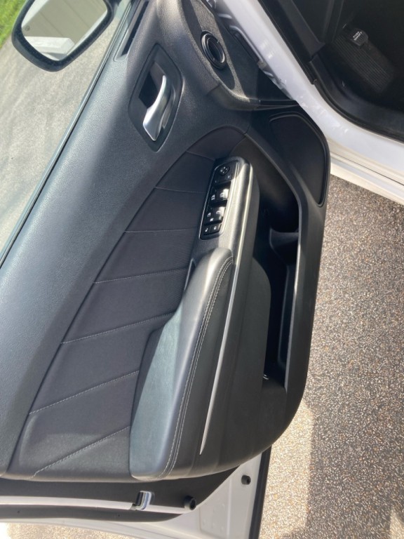 2019 Dodge Charger Image 12