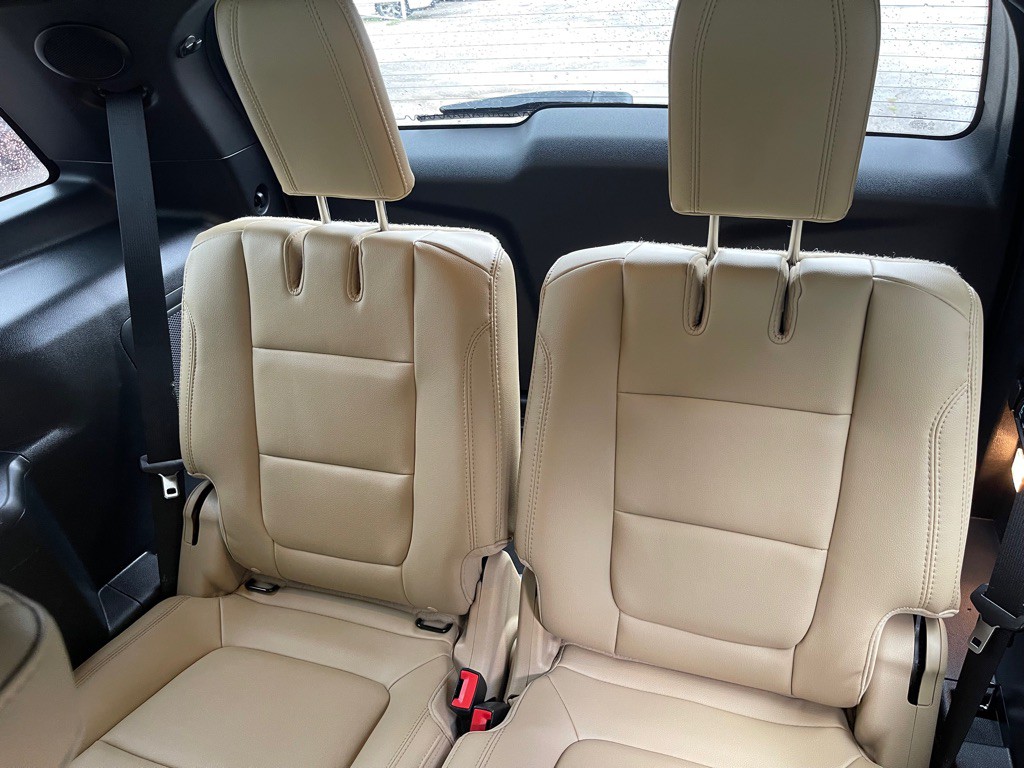 2016 Ford Explorer Image 20