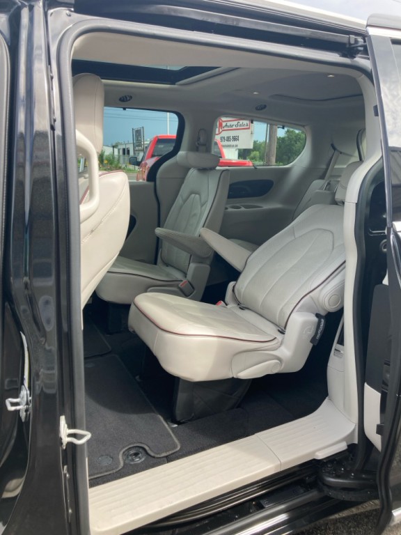2020 Chrysler Pacifica Image 14