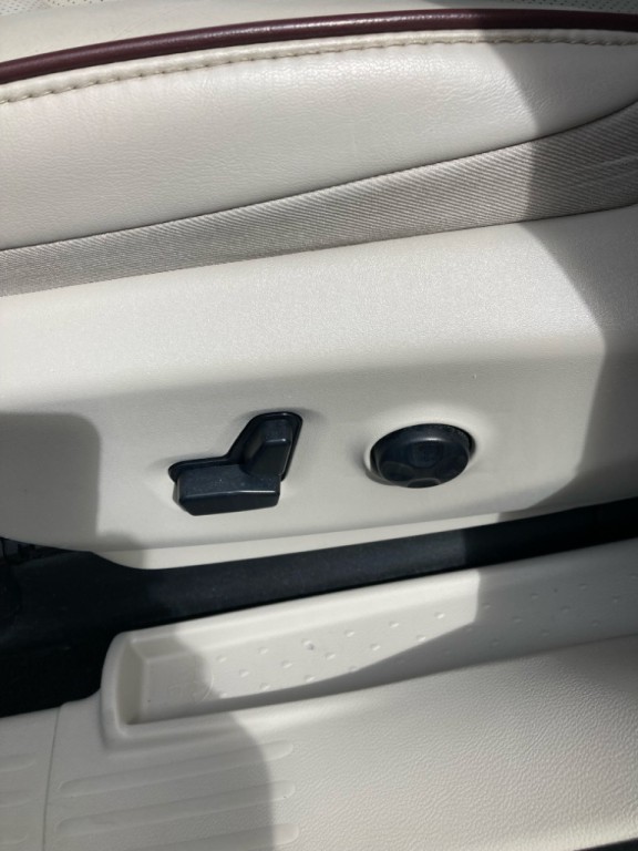 2020 Chrysler Pacifica Image 28
